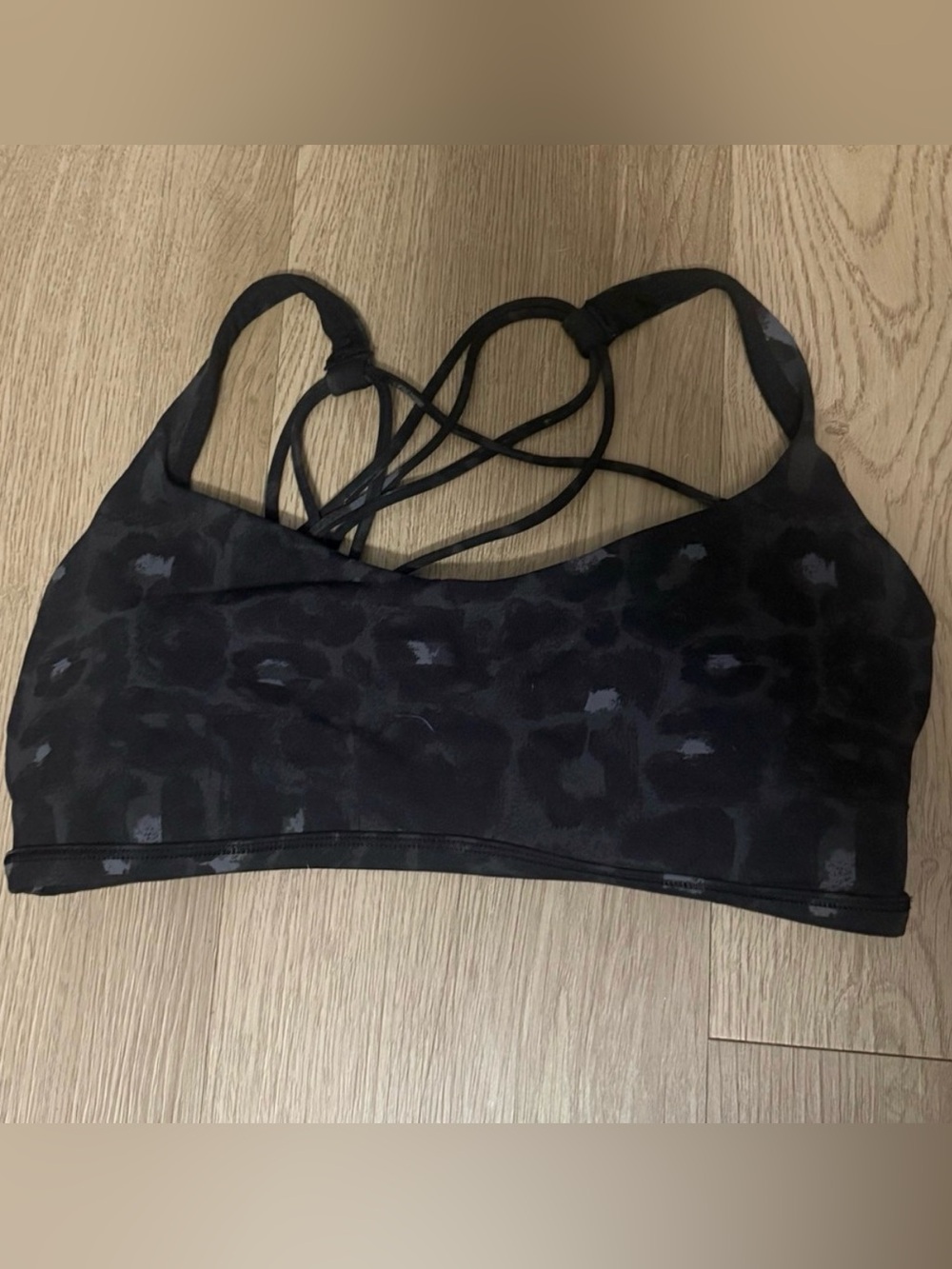 lululemon spray leopard black multi free to be wild bra